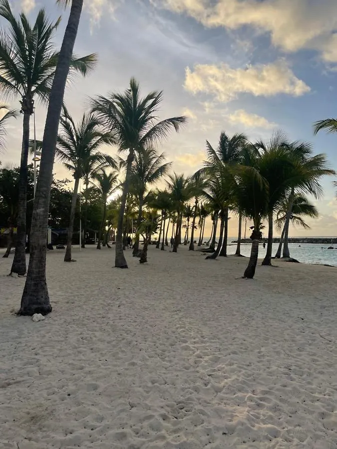 Plage St-Anne T2 Duplex Sans Vue Sainte-Anne  0*, Sainte-Anne (Grande-Terre)